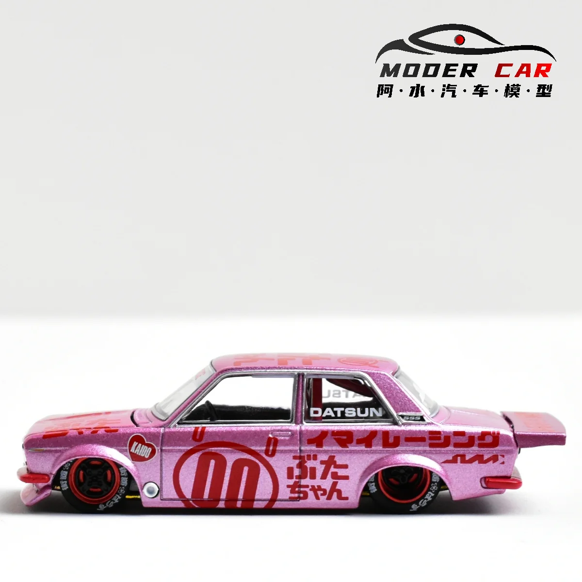 

Модель автомобиля Kaido House+MINIGT TSM 161 1:64, литая под давлением, сувенирная, Datsun 510