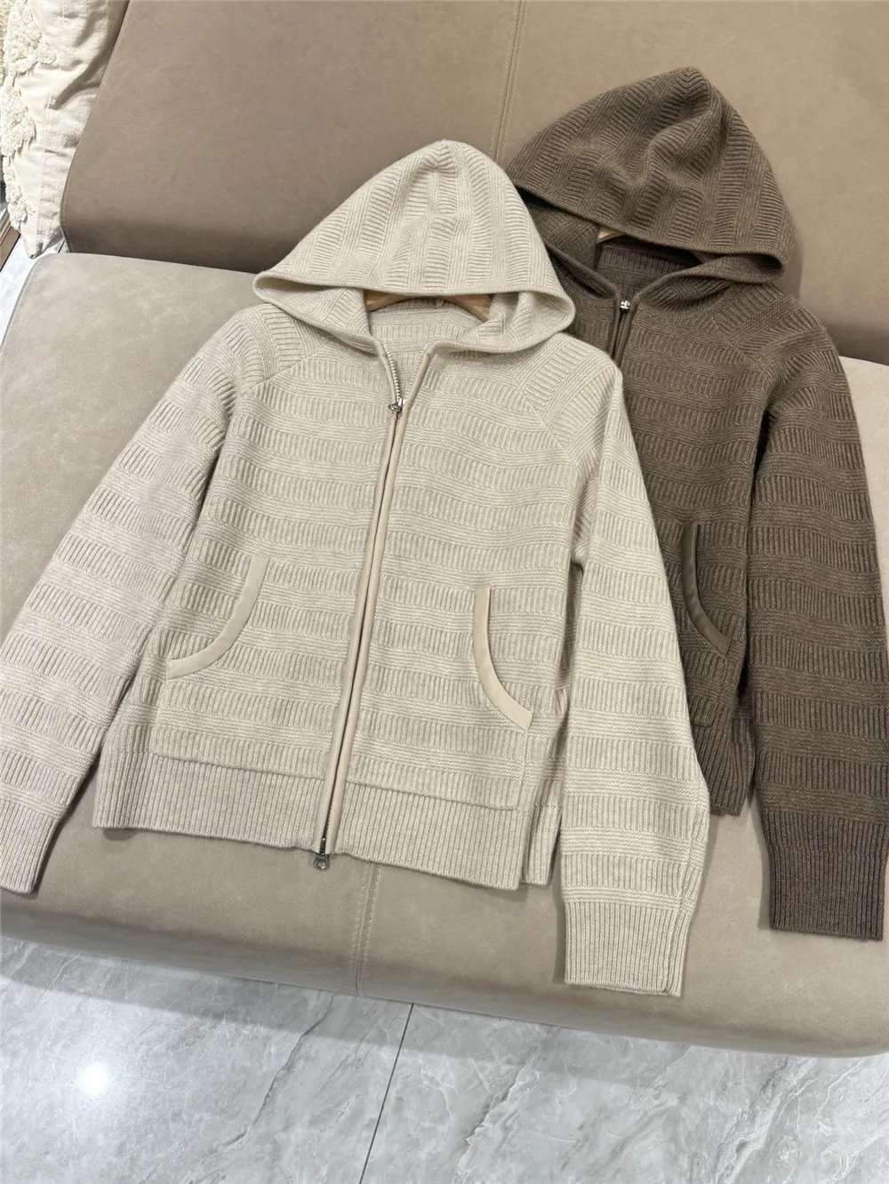 

25 новых женских вязаных кардиганов из 100% кашемира с капюшоном на молнии, модная и универсальная повседневная куртка