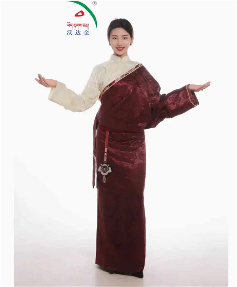 ชุดคลุมทิเบตแบบชิ้นเดียวใหม่ ปี 2026 จากคังบา ทิเบต ในประเทศจีน