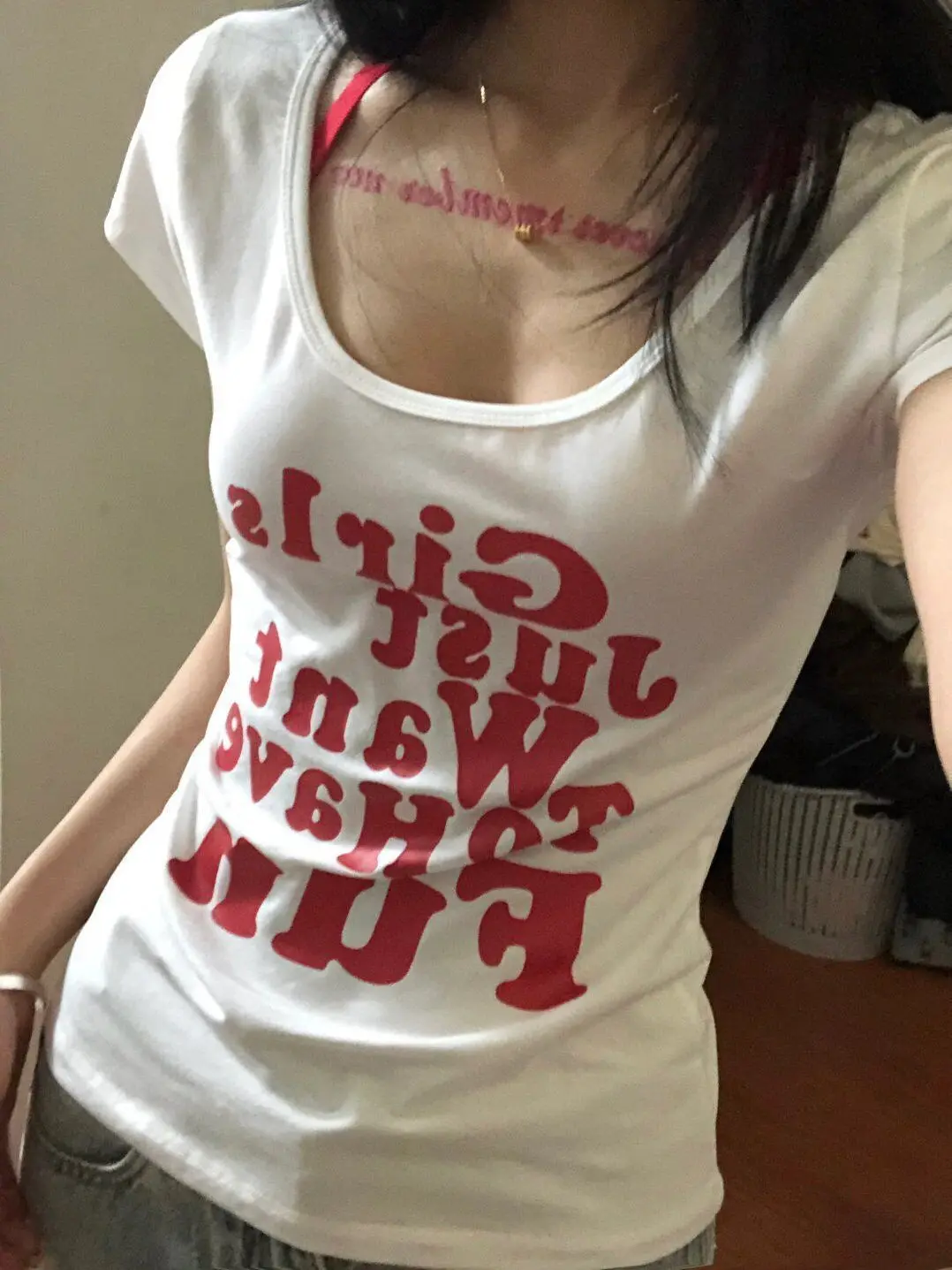 

Sweet hot girl letter print U-neck short-sleeved T-shirt for women in spring and summer new slim-fitting all-match casual tops