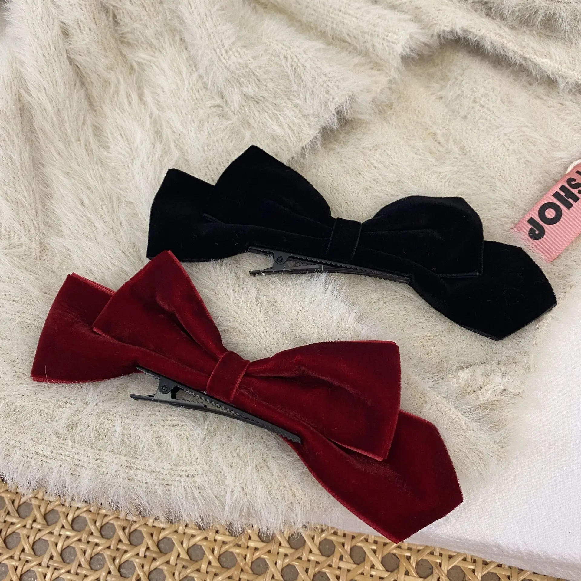 Velvet Red and Black Bow Hair Clips Lolita Sweet Girls Vintage Headdress Female Temperament Hairpins Broken Hair Styling Clips