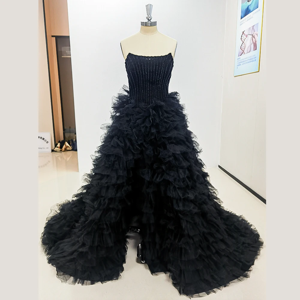 

Fashion Tiered Pleat Black Evening Dresses Classic Strapless Sleeveless Court Train A-Line Gowns Side Slit Prom Party Dresses