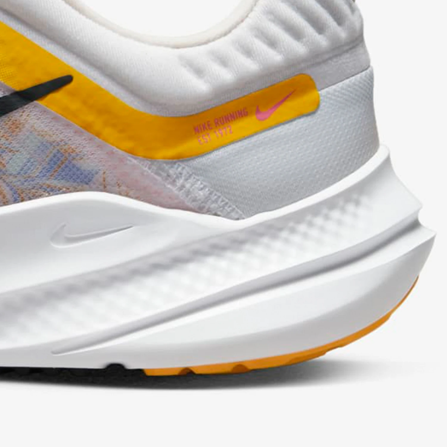 Nike Authentic QUEST 5 PRM Wom - Women Shoes Nike review and price