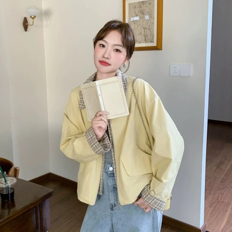 

​ Миниатюрная женская куртка-карго в стиле ретро с клетчатыми деталями, короткая повседневная одежда, коллекция весны и осени 2025 года ​