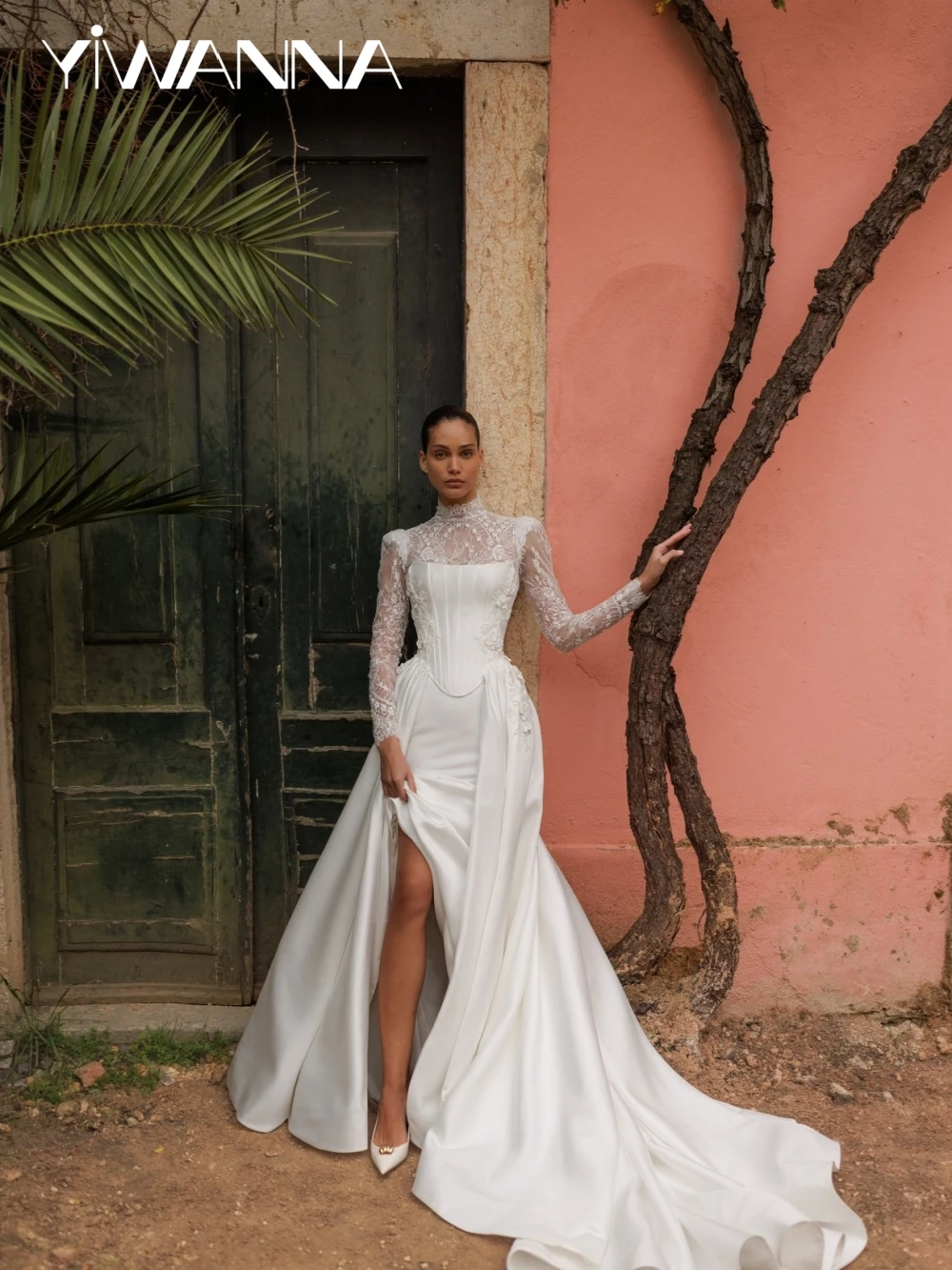 

Detachable Satin Train Beaded Lace Long Wedding Dress Modest High Collar Bridal Gown Customized With Corset Dresses For Bride