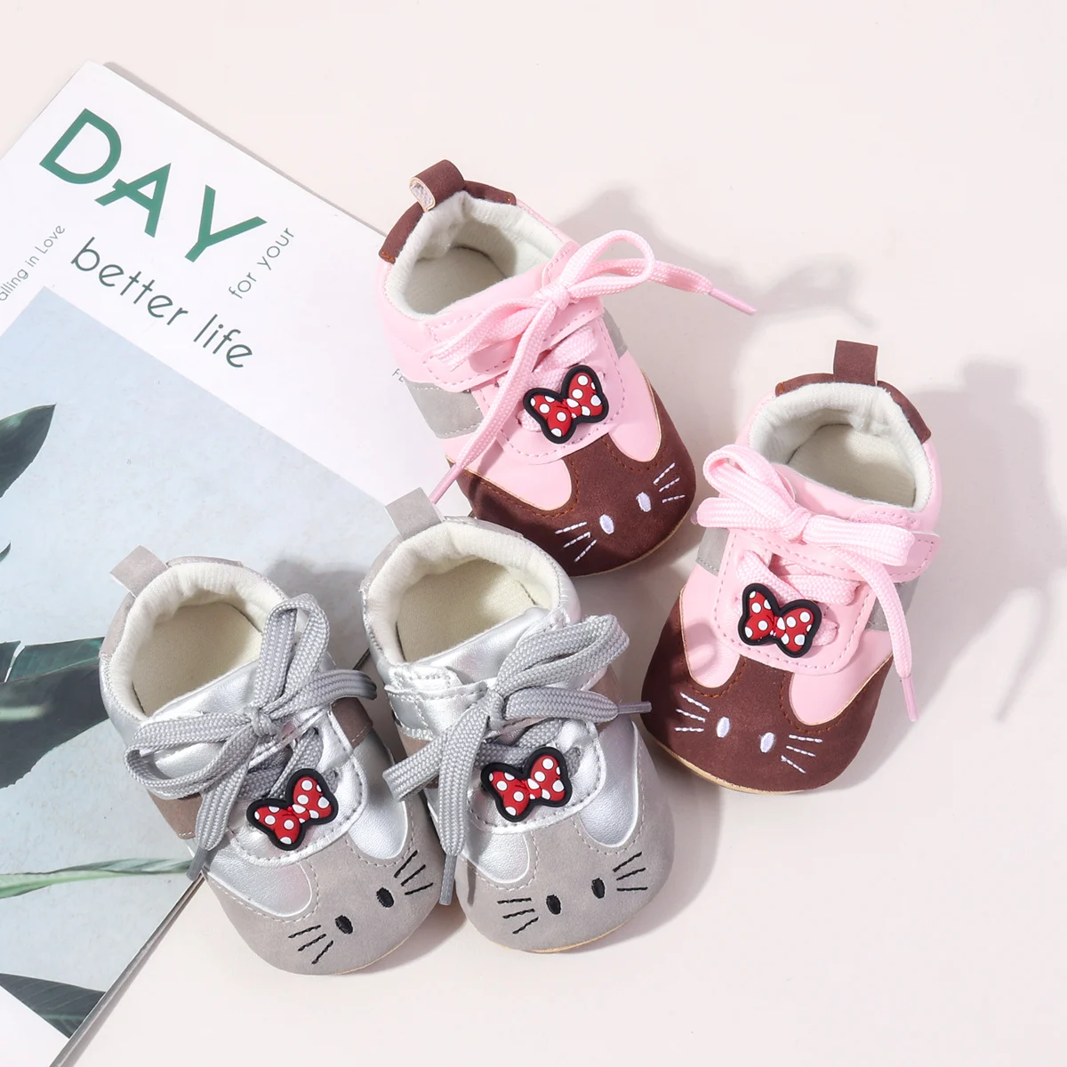 

2025 Baby Girls First Walking Indoor Outdoor Casual Toddler Shoes With Cute Cat Design And Soft TPR Sole For Spring And Autumn