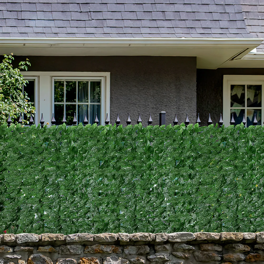 

Greenery Wall Natural Simulation Artificial Leaves Fence Dense Thick Plastic Material for Garden Balcony Decoration Faux Leaf