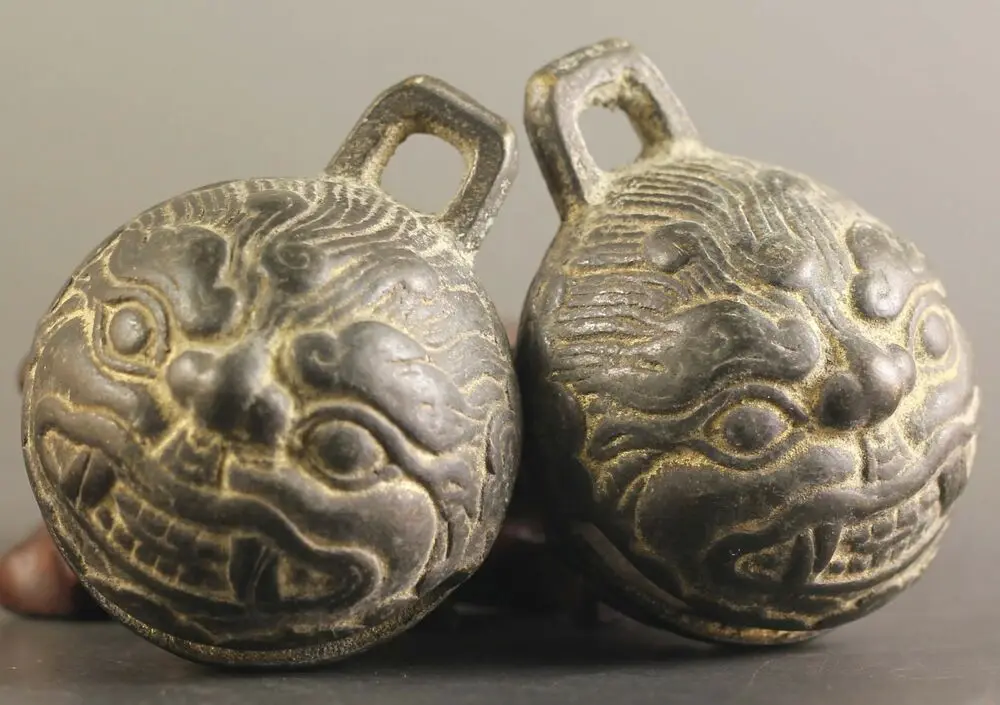 A Pair antique China Bronze Bell Old Dragon Head Bronze Bells