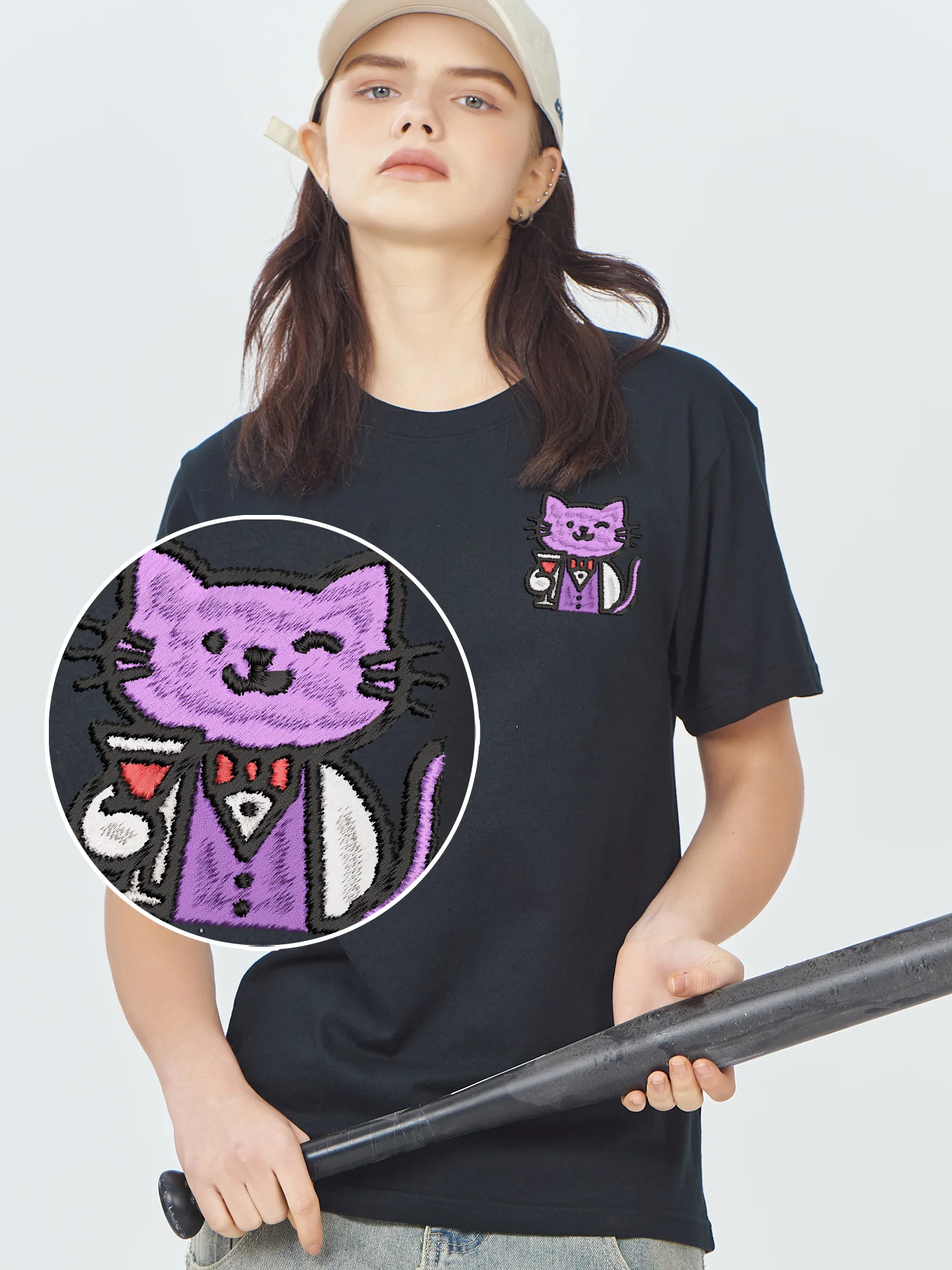 

Elegant Cat Embroidered Tshirts For Men Women Soft Designer Comfortable Streetwear Clothing Latest Embroidery Shirt​