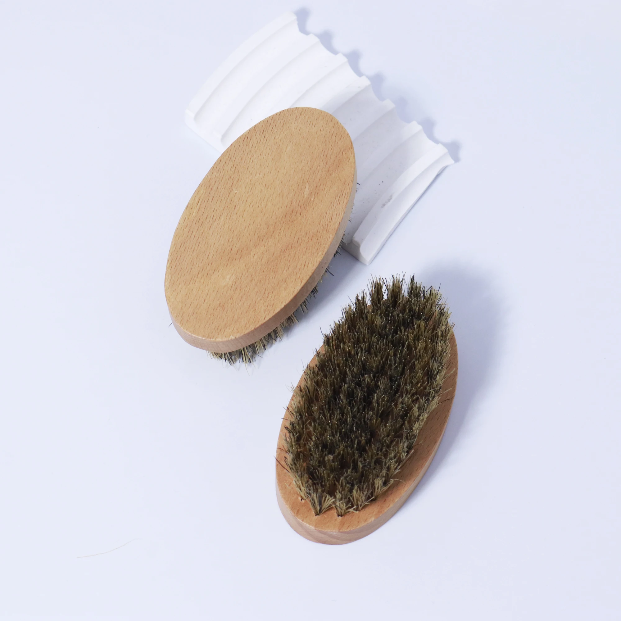 

Wooden beard brush, oval wooden base beard brush, natural mane beauty tool, compact travel size,Special for real hair wigs