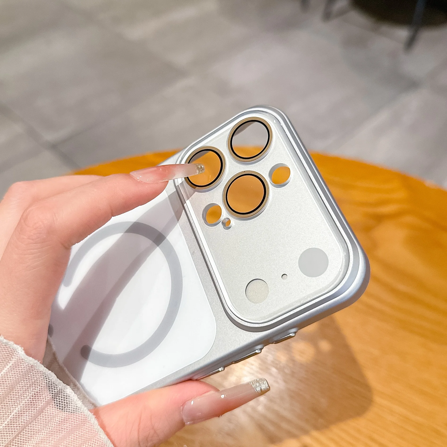 [تحويل حافظة iPhone 17 على الفور] حافظة هاتف مغناطيسية لهاتف iPhone 17 Pro Max 13 14 15 16 غطاء شحن لاسلكي عالي الجودة