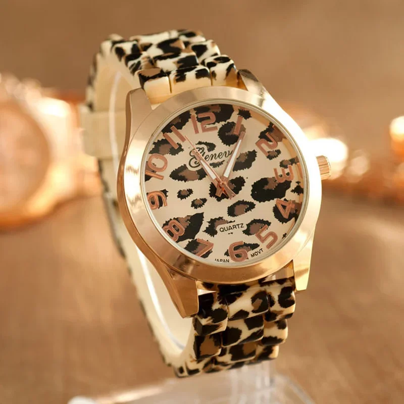 Fashion Geneva Brand Ladies Watch Leopard pattern Quartz Wristwatch Women Band Casual Female Clock relogio feminino