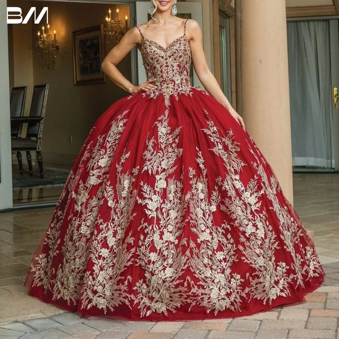 Verfraaid Royalty Geïnspireerde Ballgown Mouwloze Spaghettibandjes Quinceanera Jurk 2023 Cocktailjurken Volumineuze Royalty