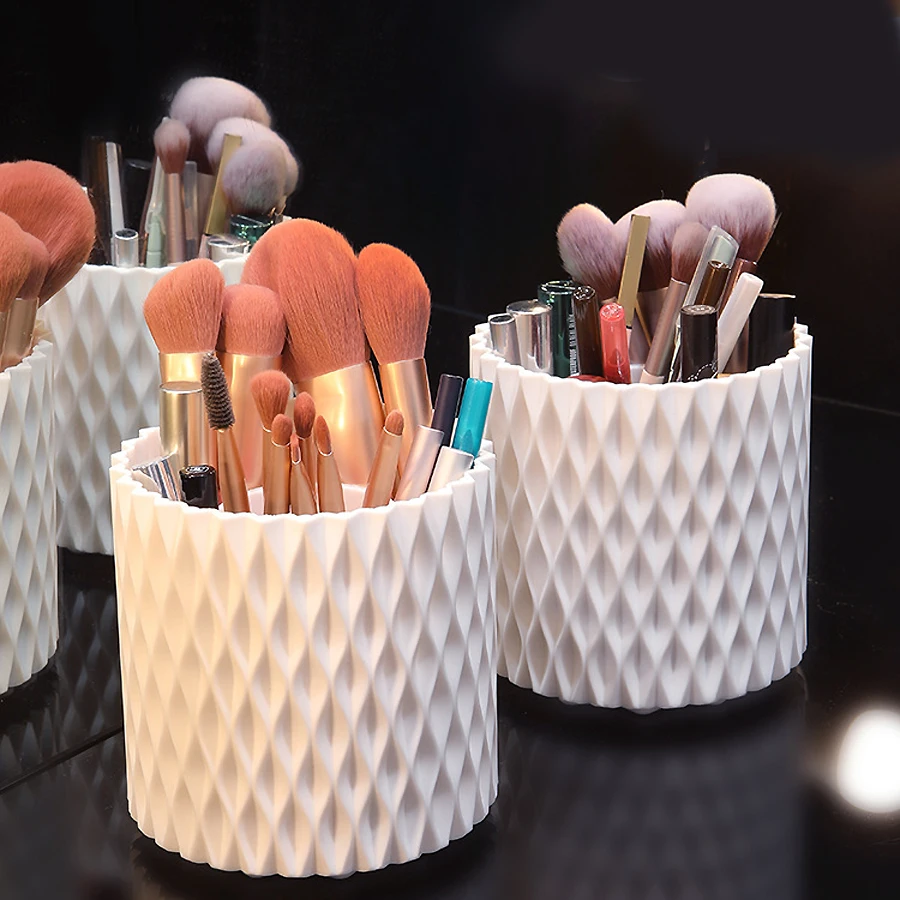 

360 Degree Rotating Large Makeup Brush Holder Cosmetics Organizer for Vanity Multi-Functional Pen Holder Lipstick Storage Box
