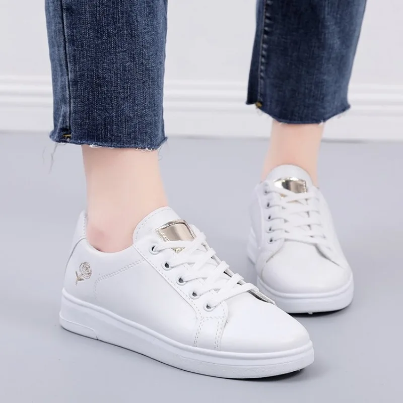 Chaussures Polyvalentes Blanches en Cuir pour Femme, Baskets de Styliste Confortables et Décontractées, Semelle Optique, Printemps