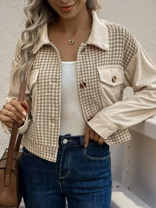 Autumn 2025 New Casual Retro Lapel Corduroy Patchwork Versatile Women Jacket Fashionable Slim Fit Patchwork Button Short Jacket