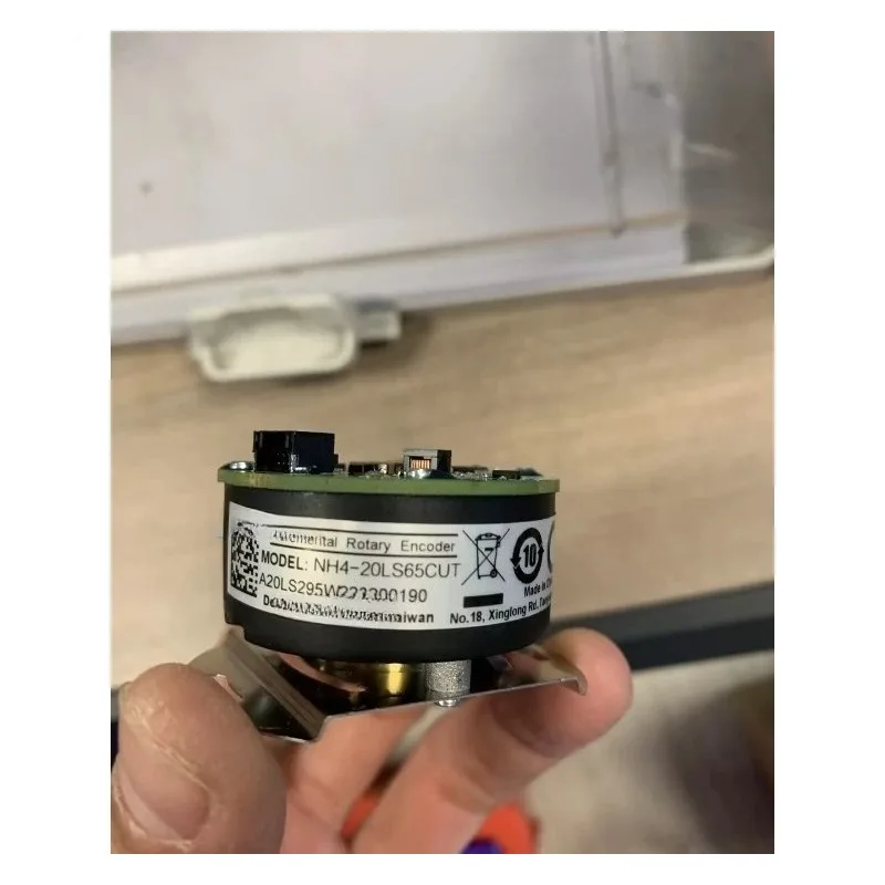 Servo Motor Encoder NH4-20LS65CUT - Reliable Performance for Servo Equipment Feedback