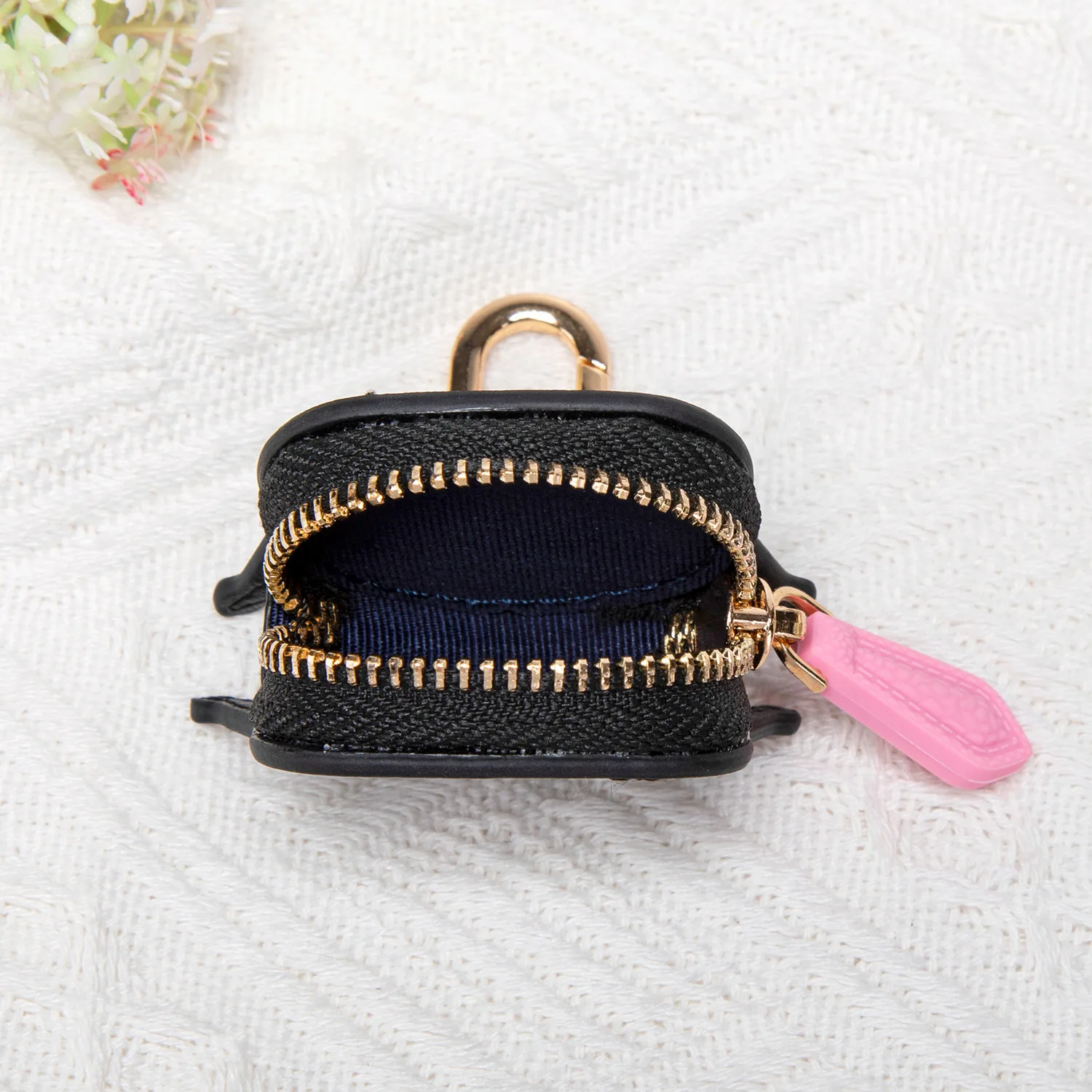 Monedero de cuero PU Kawaii Kuromi, bolsa para llavero, bolsa de almacenamiento para auriculares, billeteras portátiles para llaves, regalos de cumpleaños