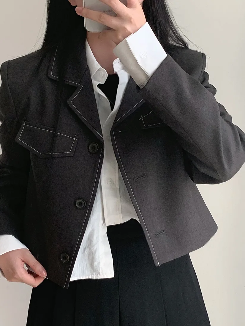 Luźny żakiet damski w stylu vintage, modny, zapinany na guziki, wygodny, uniwersalny, koreański styl, odzież wierzchnia.