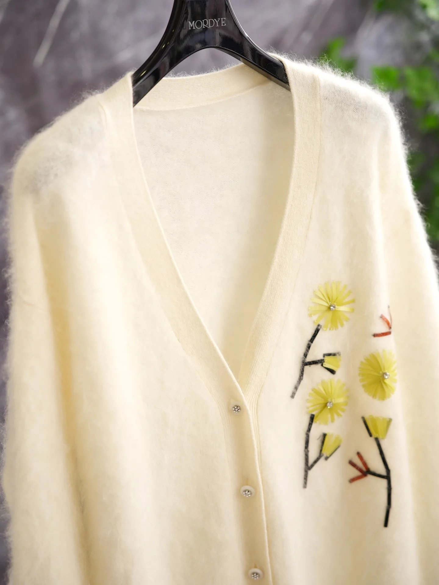 Heavyweight 00 Wool Fce V-Ne 3D Flower Embroidery Lazy White Knitted Open Cardigan Sweater Outerwear Women's Faion