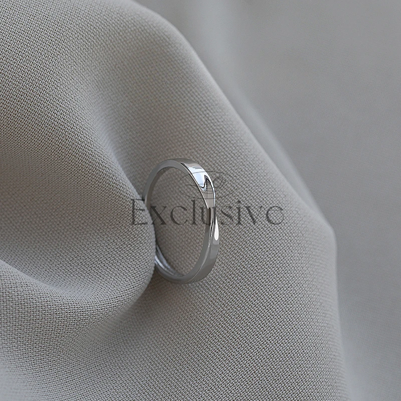 Sterling Silver Mobius Ring Women's Light Luxury Niche Open Index Finger Ring