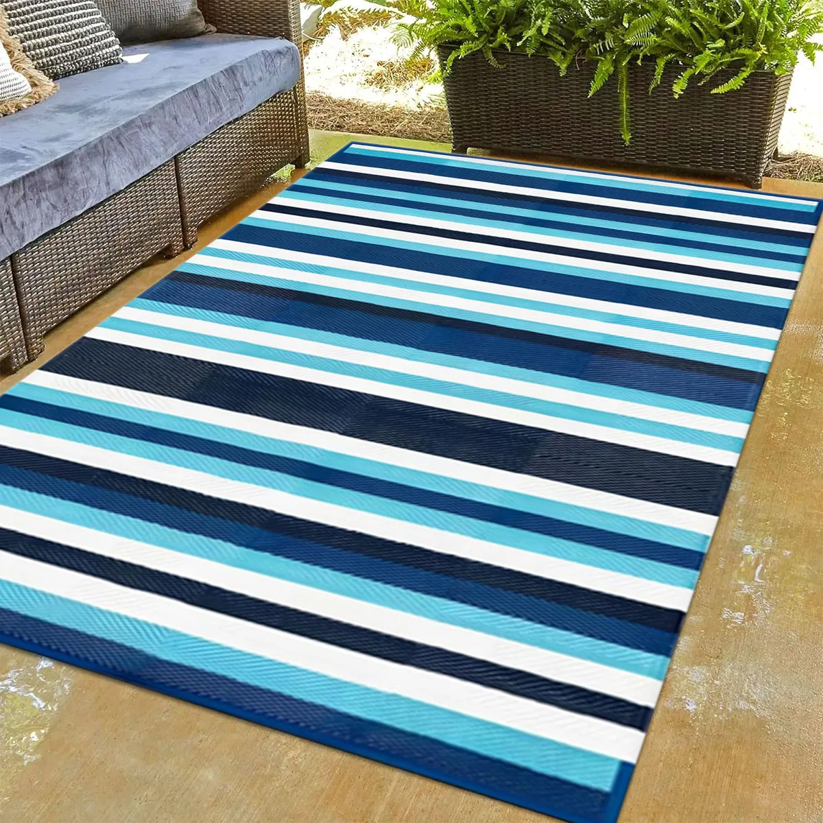 

Водонепроницаемый односторонний пластиковый коврик для патио, для использования в помещении и на улице, из полипропилена, в полоску, для пикника