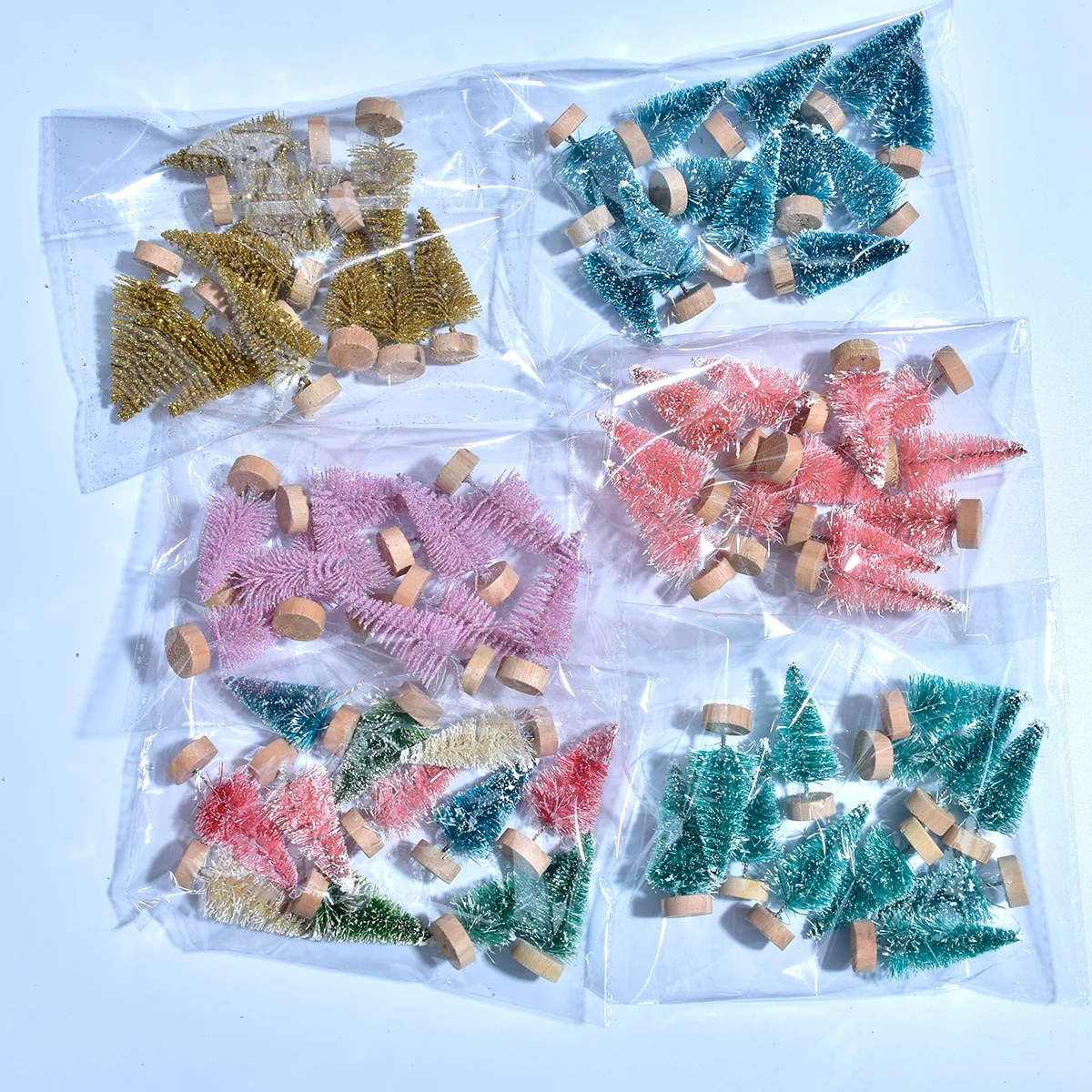 شجرة عيد الميلاد السيزال الصغيرة ، الوردي ، الذهب ، الأخضر ، الصنوبر ، سطح المكتب ، عيد الميلاد الحلي ، السنة الجديدة ، 12 قطعة حزمة ، 5 سنتيمتر