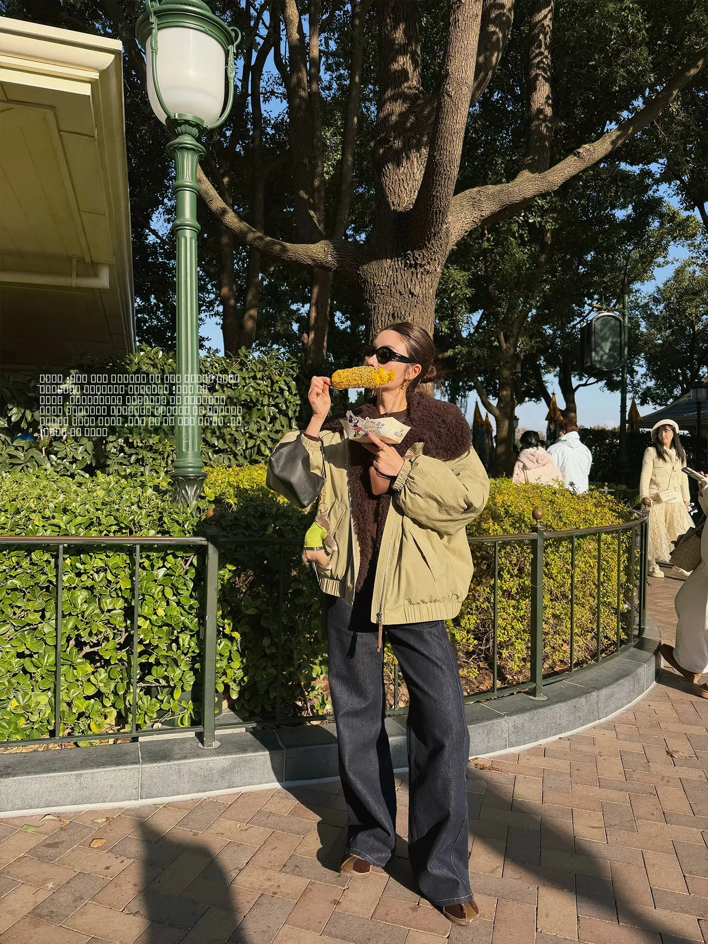 Casaco Parka Leve de Inverno Feminino com Gola Grande de Pelo, Modelo CleanFit, Novo, com 90% de Penas de Pato Brancas e Zero Pressão