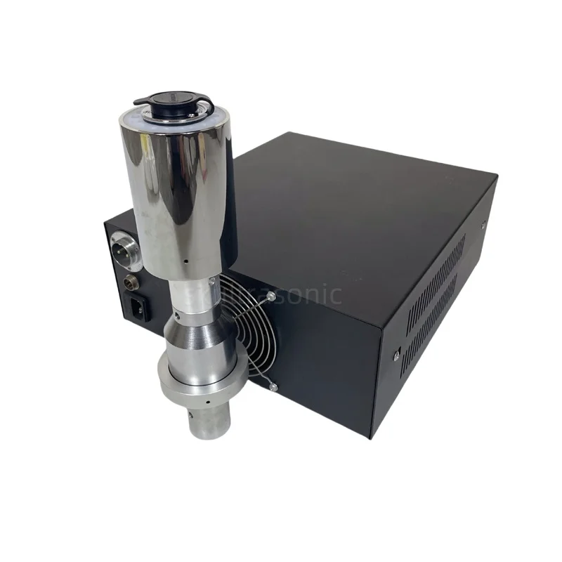 เครื่องกําเนิดการเชื่อมคลื่นต่อเนื่องพร้อม Senosr การเชื่อมสําหรับเครื่องเชื่อมซีลพลาสติกผ้าไม่ทอผ้าอัลตราโซนิก 20K