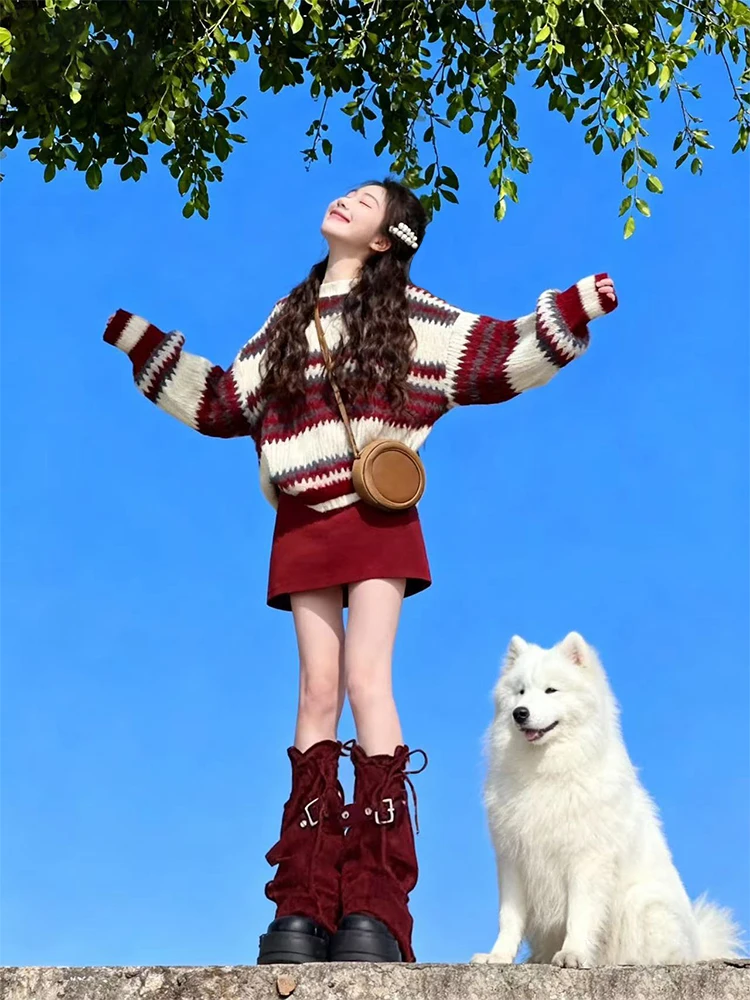 

Корейский комплект: свитер в полоску и юбка для женщин, зимний модный набор, цвет Cisas Aosphere, красный