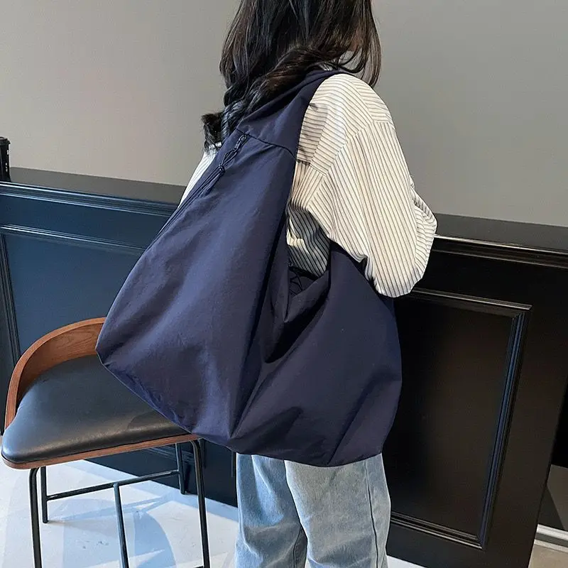 Lässige Nylon-Einkaufstasche für Damen, Handtasche, Umhängetasche mit Reißverschluss, langlebig, leicht zu reinigen, für Pendeln, Arbeit, Reisen, Arbeiten – Detail 4