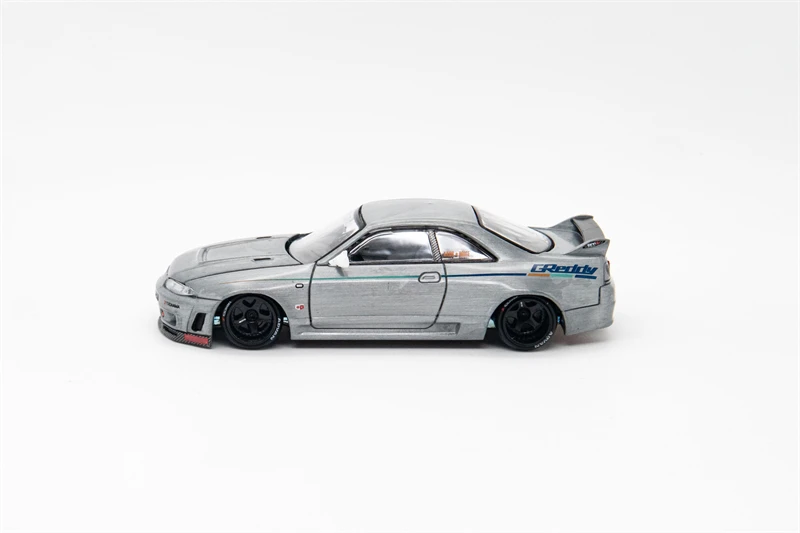 *chase* Kaido House x MINI GT 1:64 Skyline GT-R (R33) Greddy GR33 V1 White