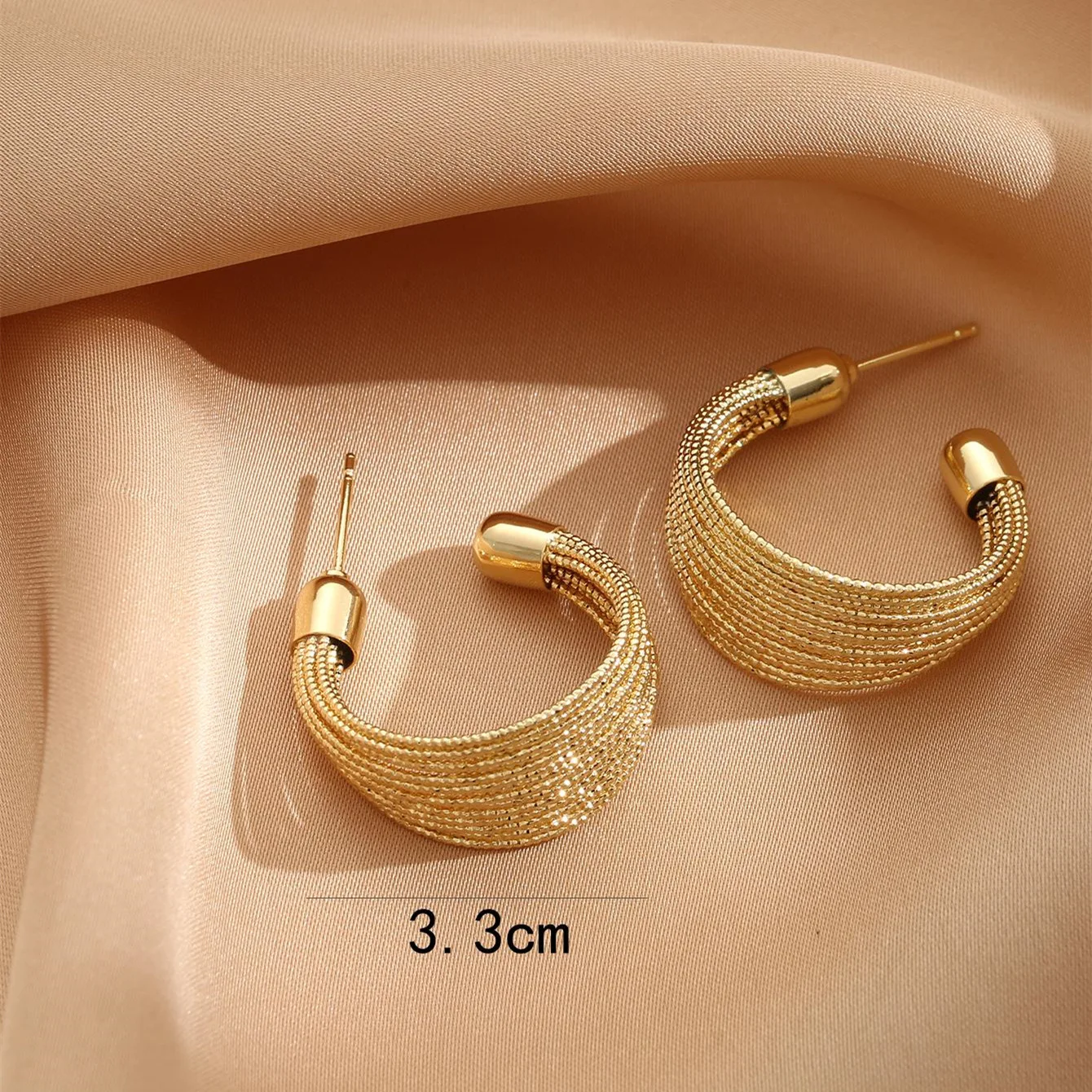 Instagram Cool and Elegant Earrings 2024 New Trendy Round Face Fashionable Style Earrings