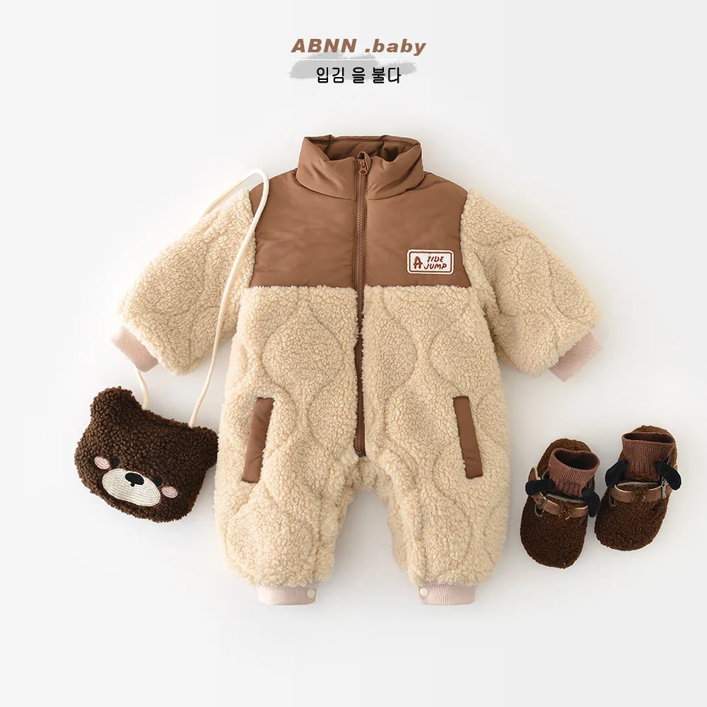 بدلة أطفال شتوية جديدة لعام 2025 بأكمام طويلة رومبير دافئ بالإضافة إلى مخمل سميك للأطفال الرضع والأولاد والبنات بدلة قفز من الصوف للأطفال الصغار #2