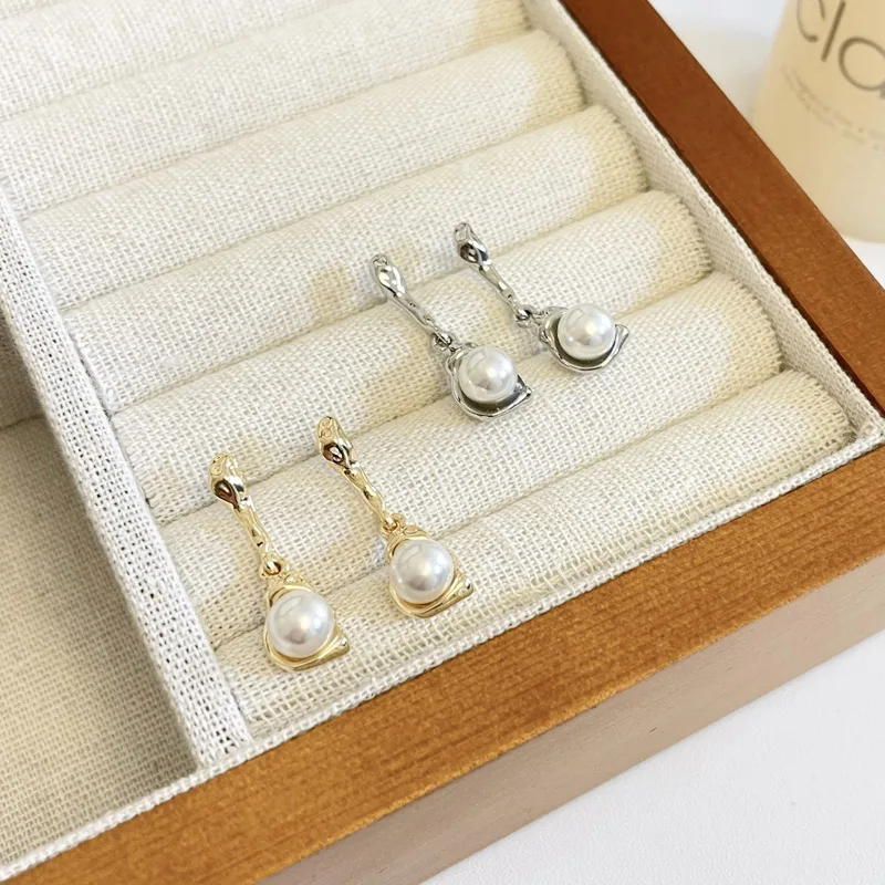 New Temperament Simple Luxury Earrings Pearls Metal Cool Sweet Earrings for Women Egypt Jewelry