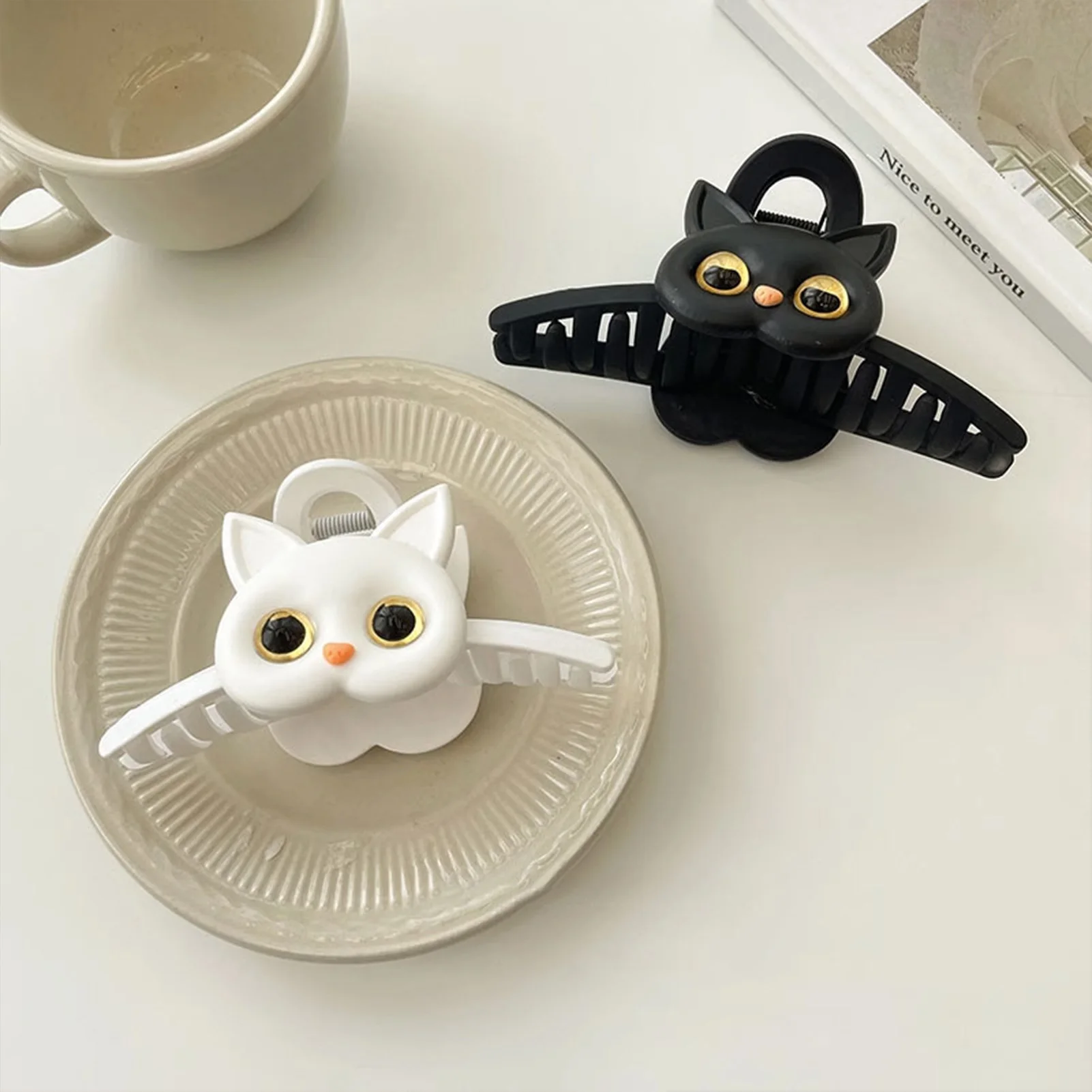 Resin Cat Design Hair Claw Clips Non-slip Large Shark Hair Clamp Barrettes for Girlfriend Wife Mother Gifts