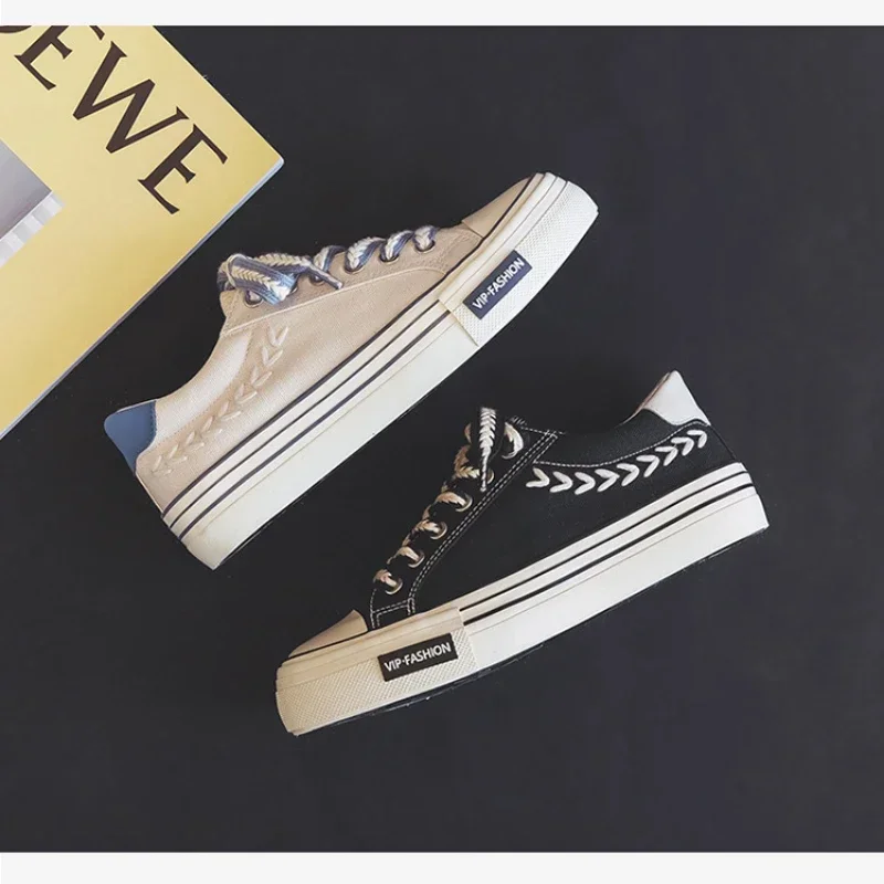 Casual Women Shoes Non-slip Fashion Breathable Sports Women Shoes Lace-up Platform Comfortable Canvas Shoe Solid Vulcanize Shoe