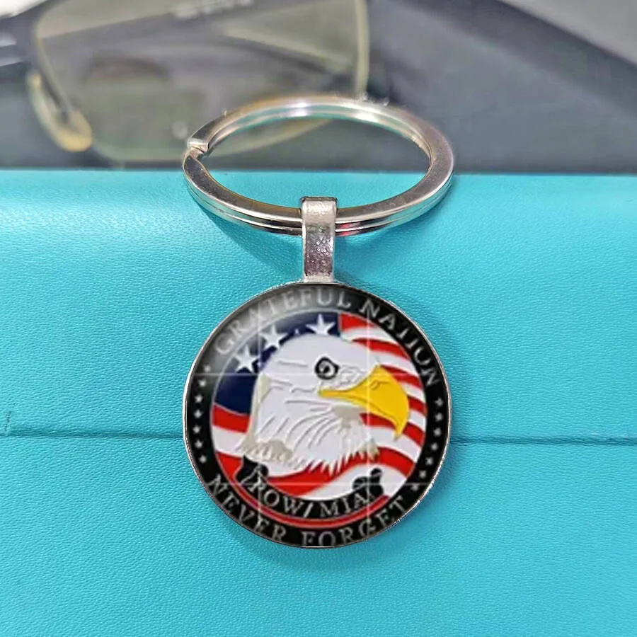 Stained Glass Style Patriotic Eagle Glass Key Chain, Stars And Stripes Emblem Pattern Cabochon Key Holder Proud Gift