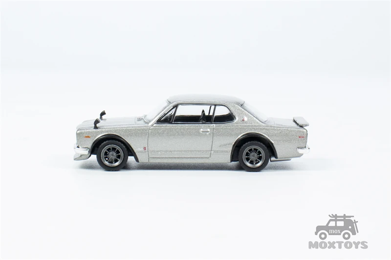 Tarmac Works 1:64 Nissan Skyline 2000 GT-R KPGC10 Silver Diecast Model Car