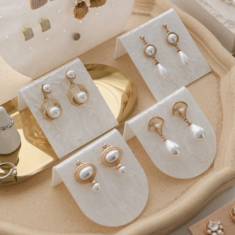 

Acrylic Earring Display Card Fashion Earrings Displays Rack Counter Earring Display Stand Women Luxury Earrings Displays Cards