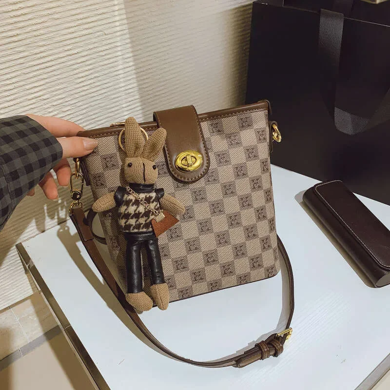 

Designer Bag for Women New Pattern Printed Vintage Womens Bucket Single Shoulder Light Luxury Small Bag Fashion Versatile Crossb