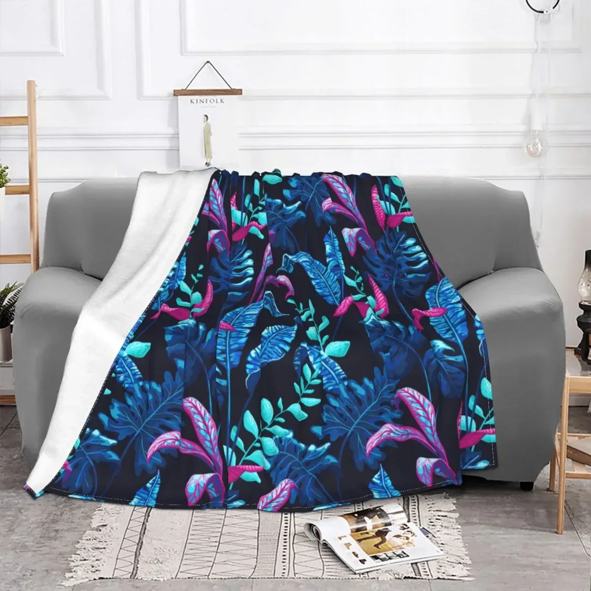 Hawaii Style Leaf Blankets Flannel Print Portable Ultra-Soft Throw Blanket for Home Travel Rug Piece