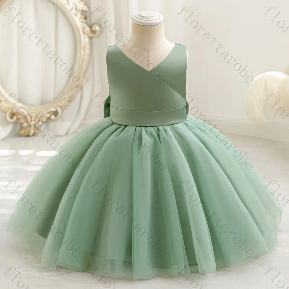 Customized 2026 Sage Green Flower Girl Dress Ball Gown Floor Length V Neck Sleeveless Tulle Bow Wedding Party Gown for Kids