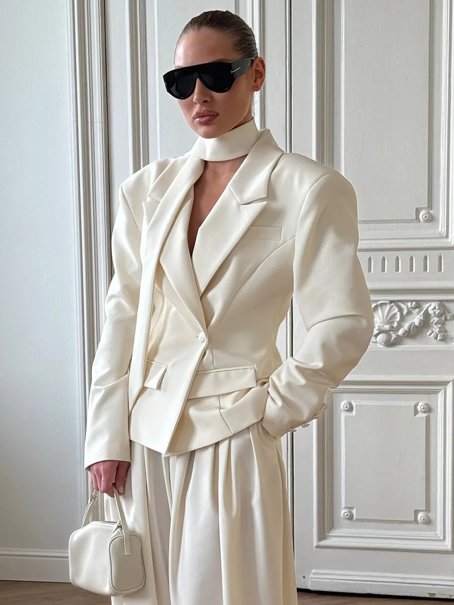 

FDYOUI Women Elegant Double Breasted Bandage Short Blazers Coat High Street 2026 Office Lady Outerwears White Black Slim Suit