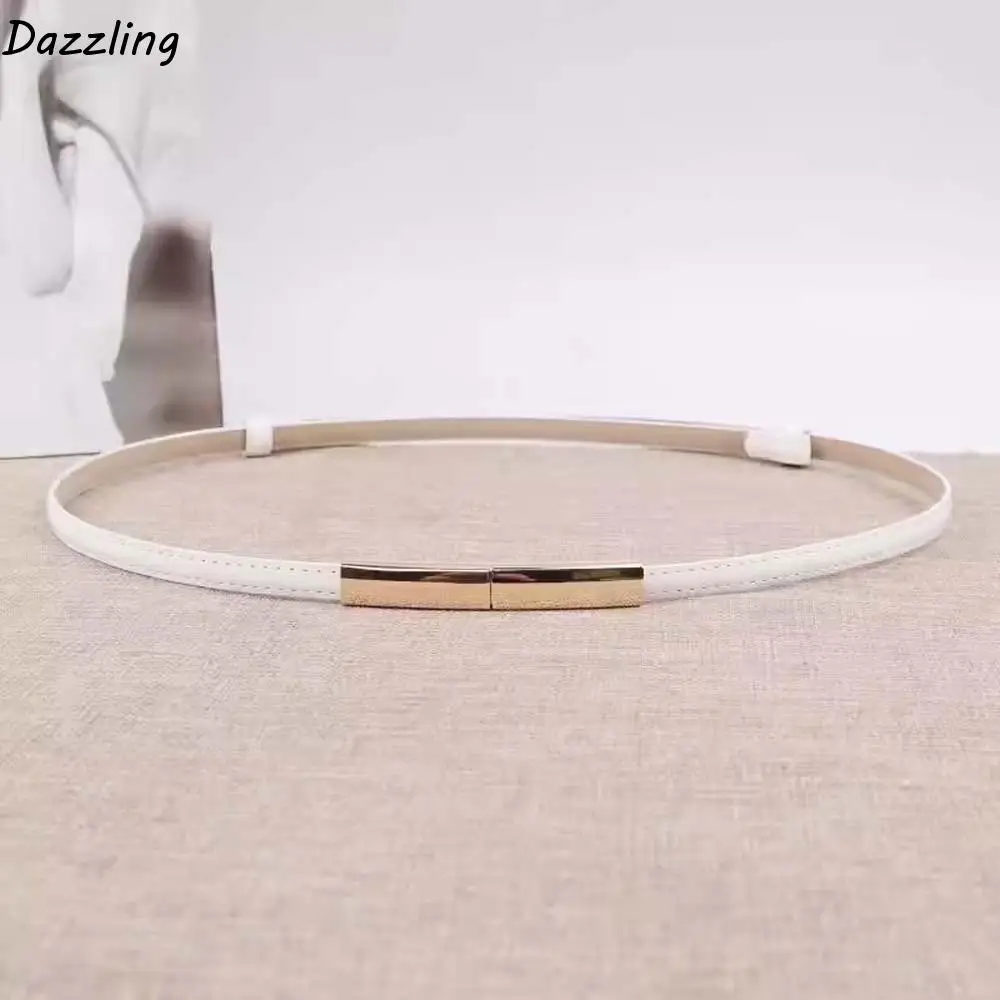 قابل للتعديل براءات حزام جلد بلون دائم رقيقة مشبك حزام تنوعا الملابس والاكسسوارات النساء حزام الخصر الختم
