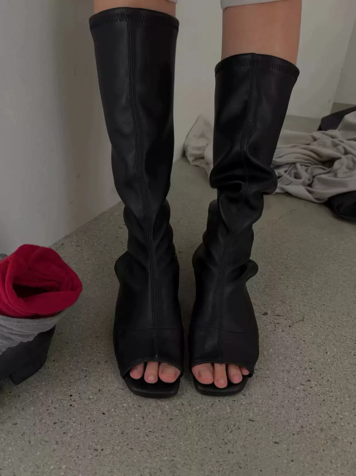 No image