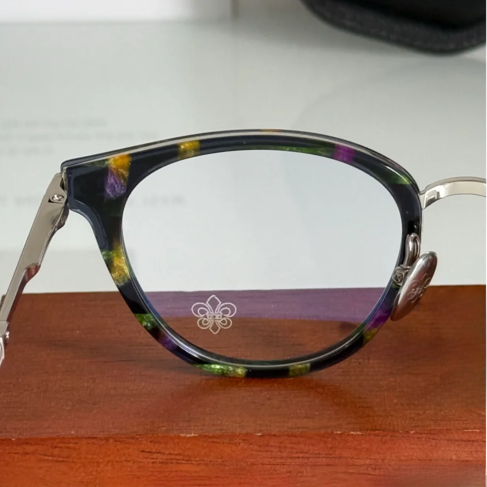 Gafas de lujo para hombre y mujer 2026: Montura de acetato de diseño de marca de alta gama con patrón de tallado retro exquisito, novedad de moda mundial.