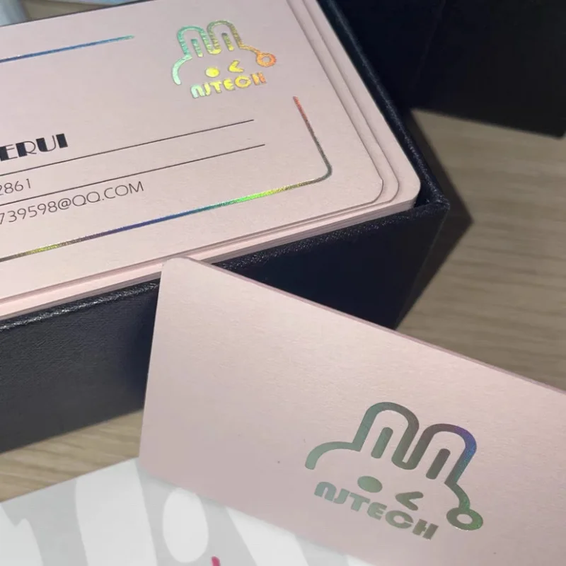 맞춤형. 명함 맞춤형 맞춤형 생산 티슈 페이퍼 그라비아 맞춤형 금도금 비즈니스 전문 디자인