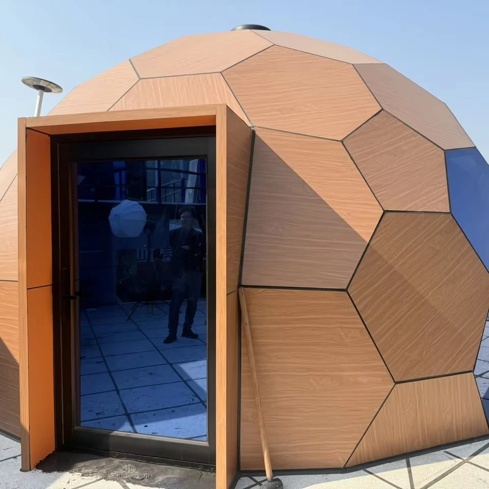 

Modern Hotel-Style Tempered Glass Dome Tent Durable Green Container for Outdoor Accommodation for Parks Bubble Houses for Villas
