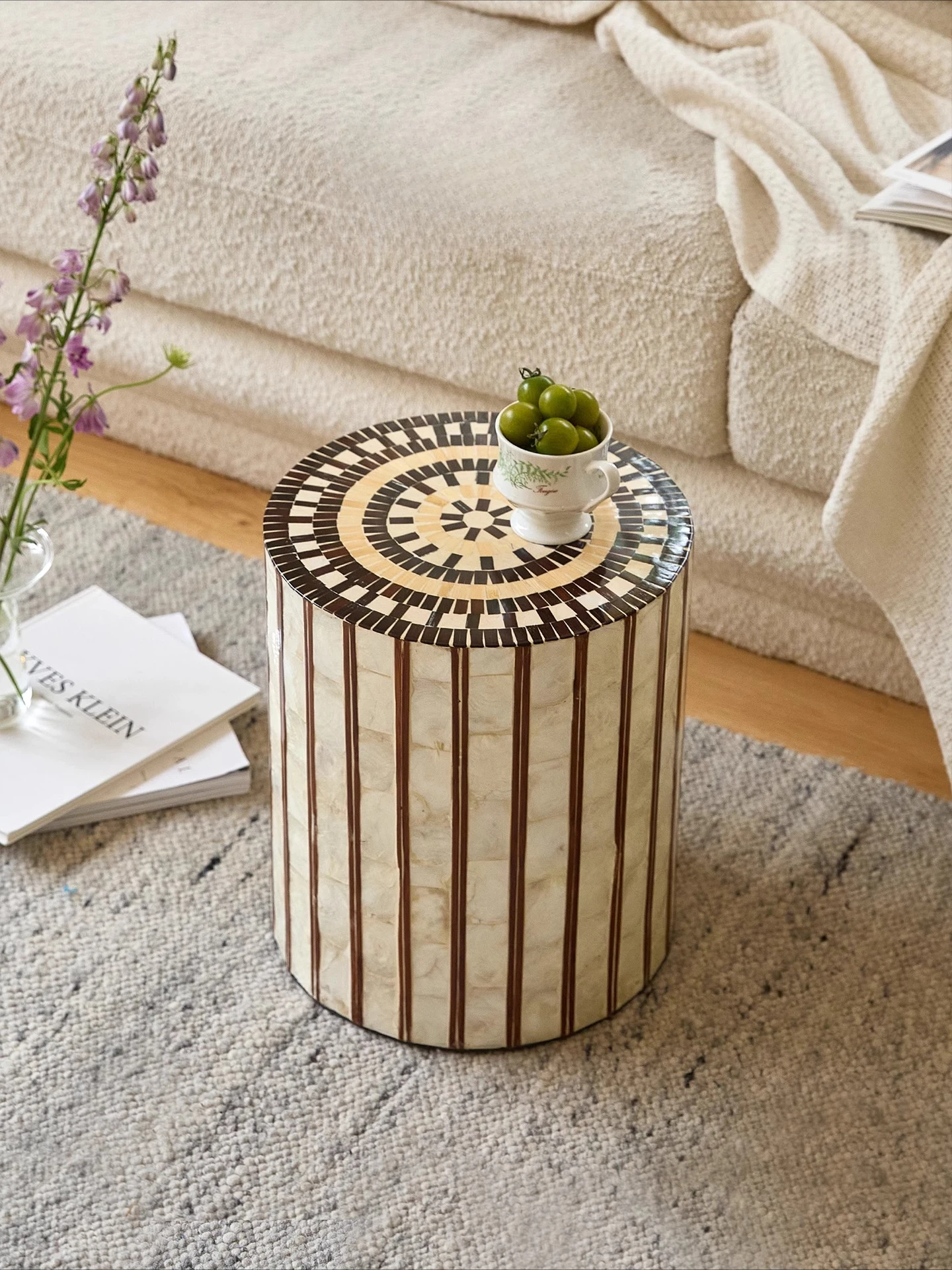 

Home handmade shell coffee color vertical stripe round pier sofa edge coffee table corner balcony seat pier seat